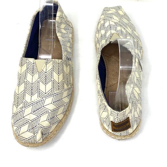 Toms Slip Ons - Picture 7 of 8